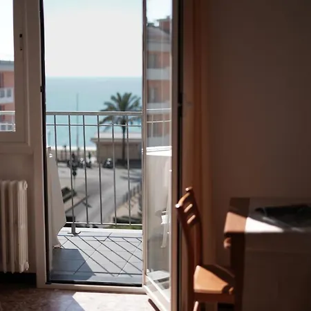 Paolina 2* Pietra Ligure