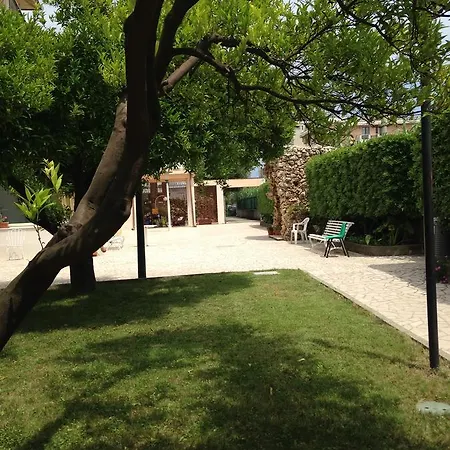 Otel Paolina 2*